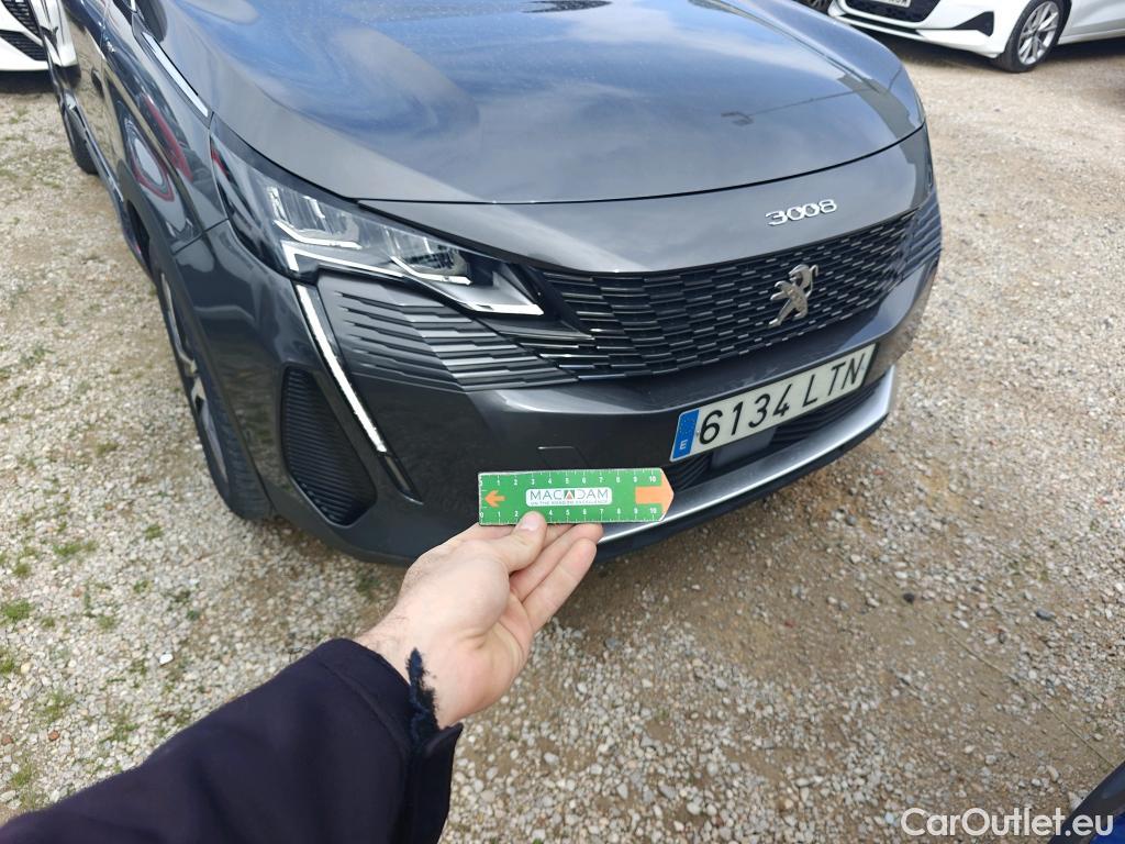  Peugeot  3008 PEUGEOT  Hybrid / 2020 / 5P / todoterreno 225 e-EAT8 Allure (AC2) #23