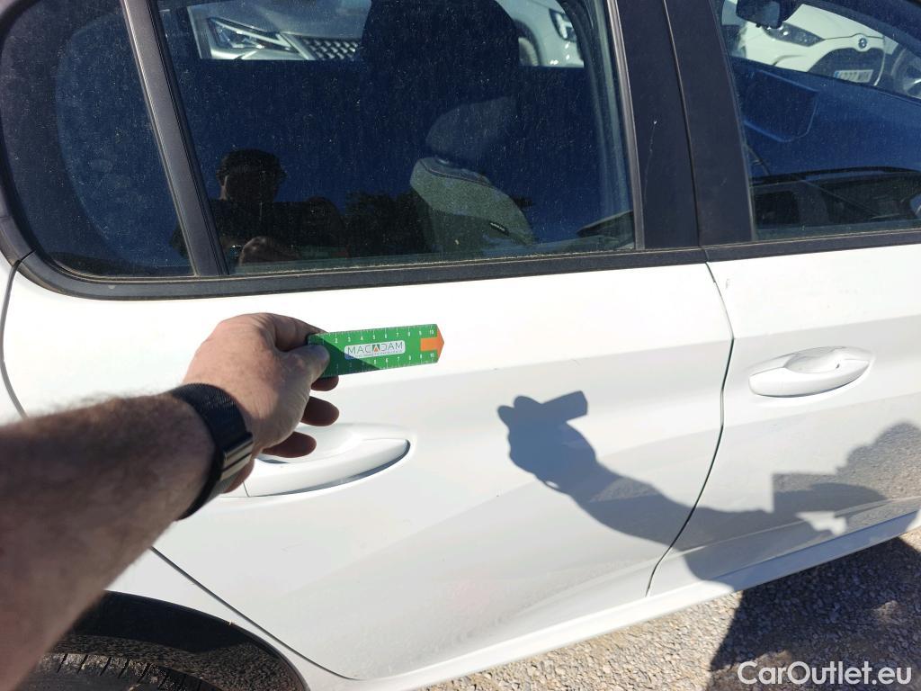  Peugeot  208 PEUGEOT e- / 2019 / 5P / berlina con portón Eléctrico Active #7