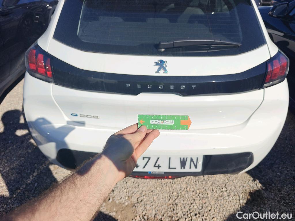  Peugeot  208 PEUGEOT e- / 2019 / 5P / berlina con portón Eléctrico Active #33