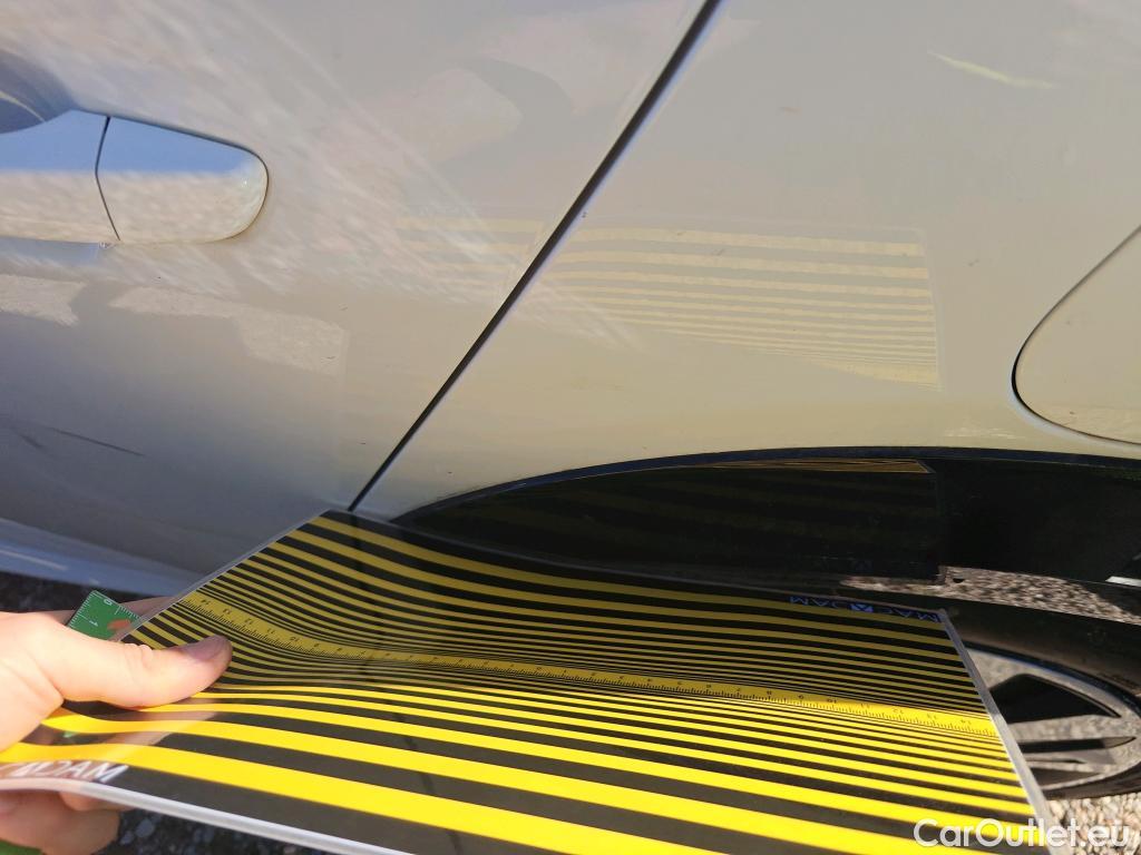  Peugeot  208 PEUGEOT e- / 2019 / 5P / berlina con portón Eléctrico Active #4