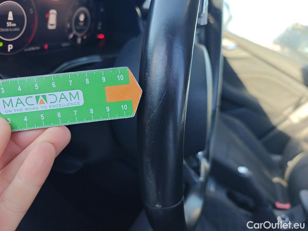  Skoda  KAMIQ SKODA  1.0 TSI 81kW (110CV) DSG Ambition #19