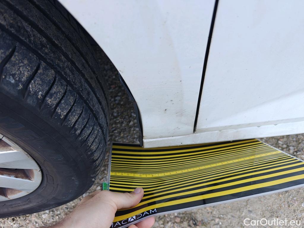  Skoda  KAMIQ SKODA  1.0 TSI 81kW (110CV) DSG Ambition #5