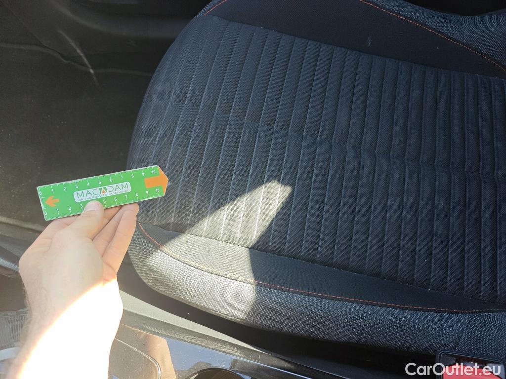  Peugeot  208 PEUGEOT e- / 2019 / 5P / berlina con portón Eléctrico Active #45