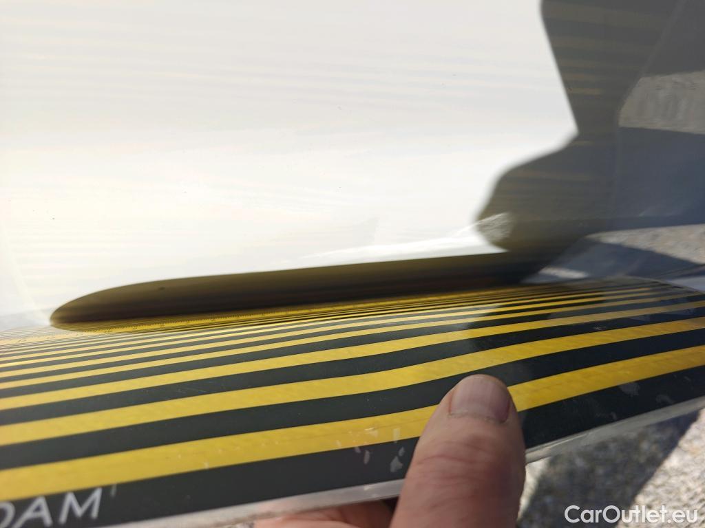  Peugeot  208 PEUGEOT e- / 2019 / 5P / berlina con portón Eléctrico Active #8