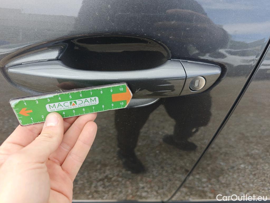  Peugeot  3008 PEUGEOT  Hybrid / 2020 / 5P / todoterreno 225 e-EAT8 Allure (AC2) #53