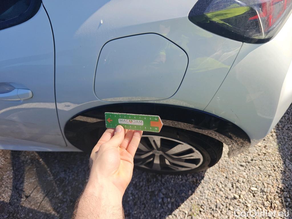  Peugeot  208 PEUGEOT e- / 2019 / 5P / berlina con portón Eléctrico Active #27