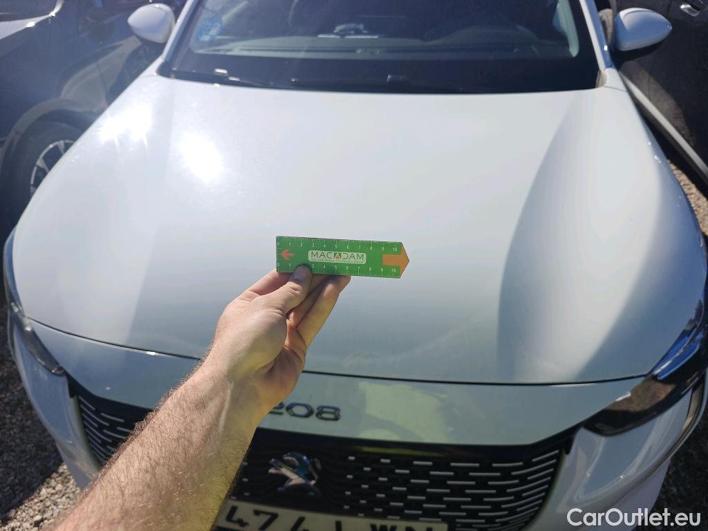  Peugeot  208 PEUGEOT e- / 2019 / 5P / berlina con portón Eléctrico Active #36