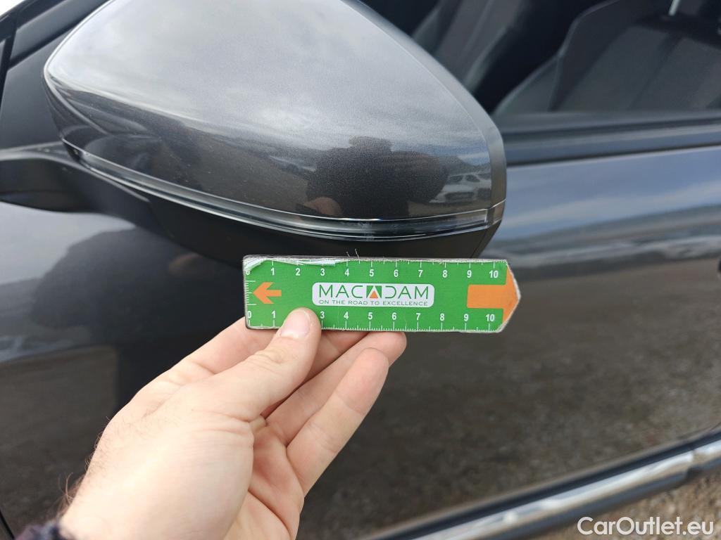  Peugeot  3008 PEUGEOT  Hybrid / 2020 / 5P / todoterreno 225 e-EAT8 Allure (AC2) #41