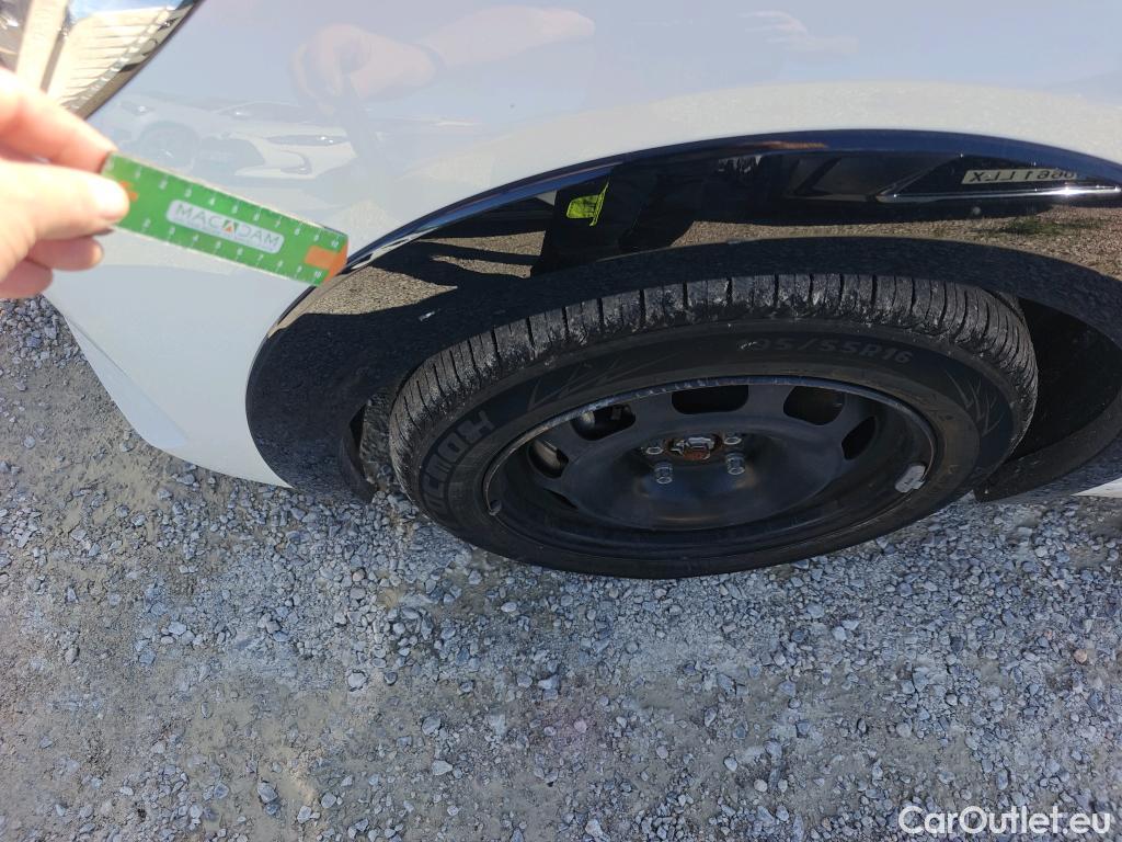  Peugeot  208 PEUGEOT e- / 2019 / 5P / berlina con portón Eléctrico Active #45