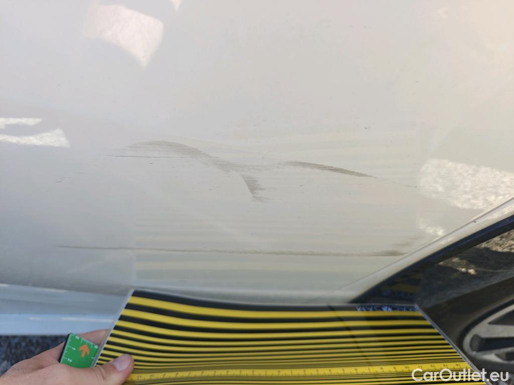  Peugeot  208 PEUGEOT e- / 2019 / 5P / berlina con portón Eléctrico Active #2