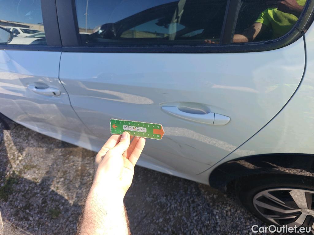  Peugeot  208 PEUGEOT e- / 2019 / 5P / berlina con portón Eléctrico Active #1