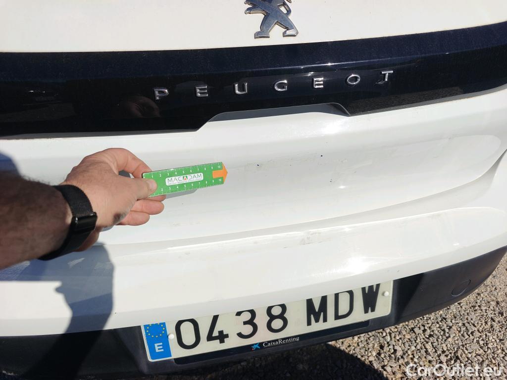  Peugeot  208 PEUGEOT e- / 2019 / 5P / berlina con portón Eléctrico Active #48