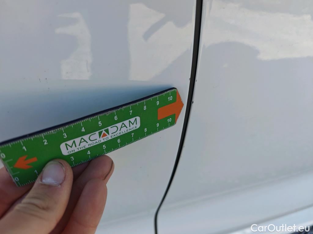  Toyota  Corolla TOYOTA  1.8 125H ACTIVE TECH E-CVT #47