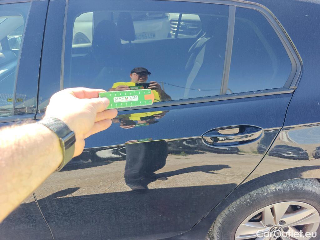  Volkswagen  Golf  VOLKSWAGEN / 2020 / 5P / berlina con portón Life 1.0 eTSI 81kW (110CV) DSG #18