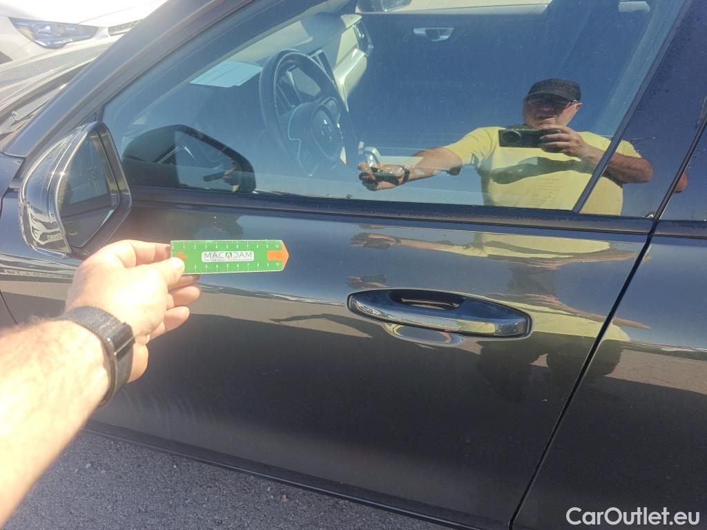  Volvo  V60 VOLVO  / 2018 / 5P / familiar 2.0 B4 (D) Momentum Auto #13