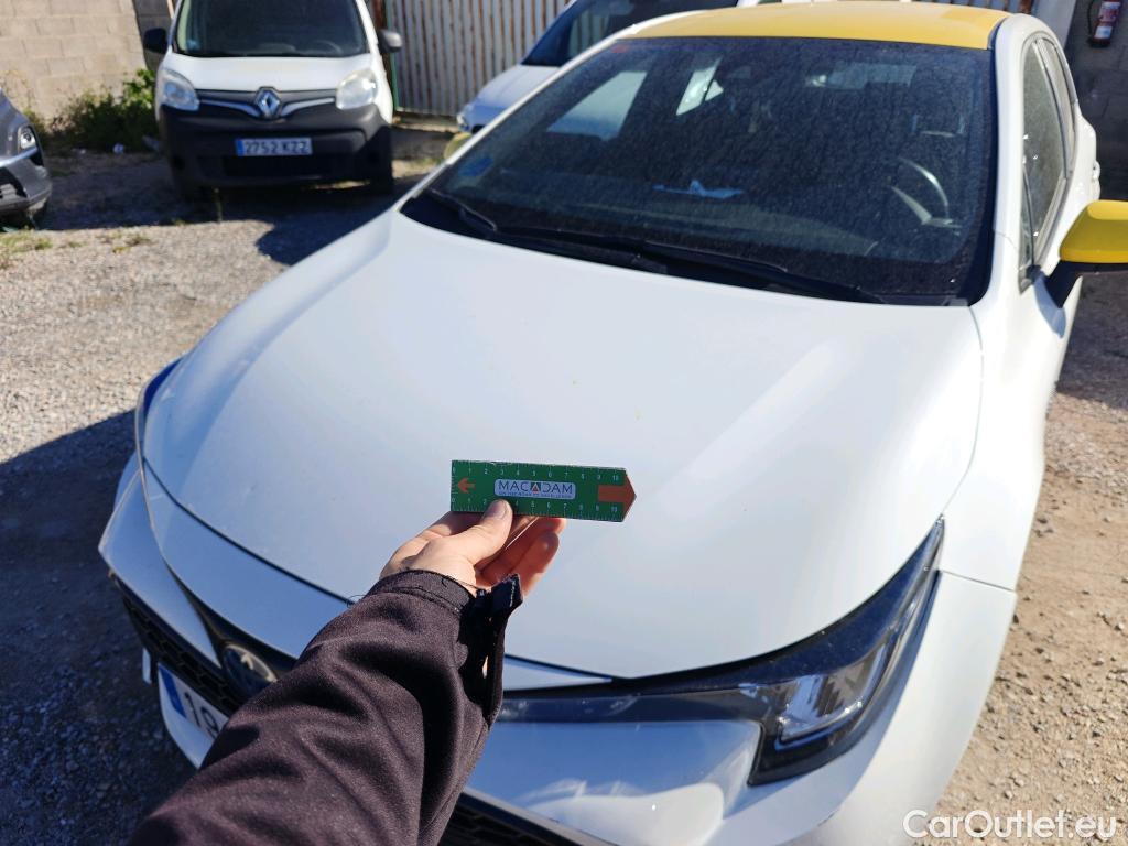  Toyota  Corolla TOYOTA  / 2019 / 5P / berlina con portón 1.8 125H BUSINESS PLUS E-CVT #14