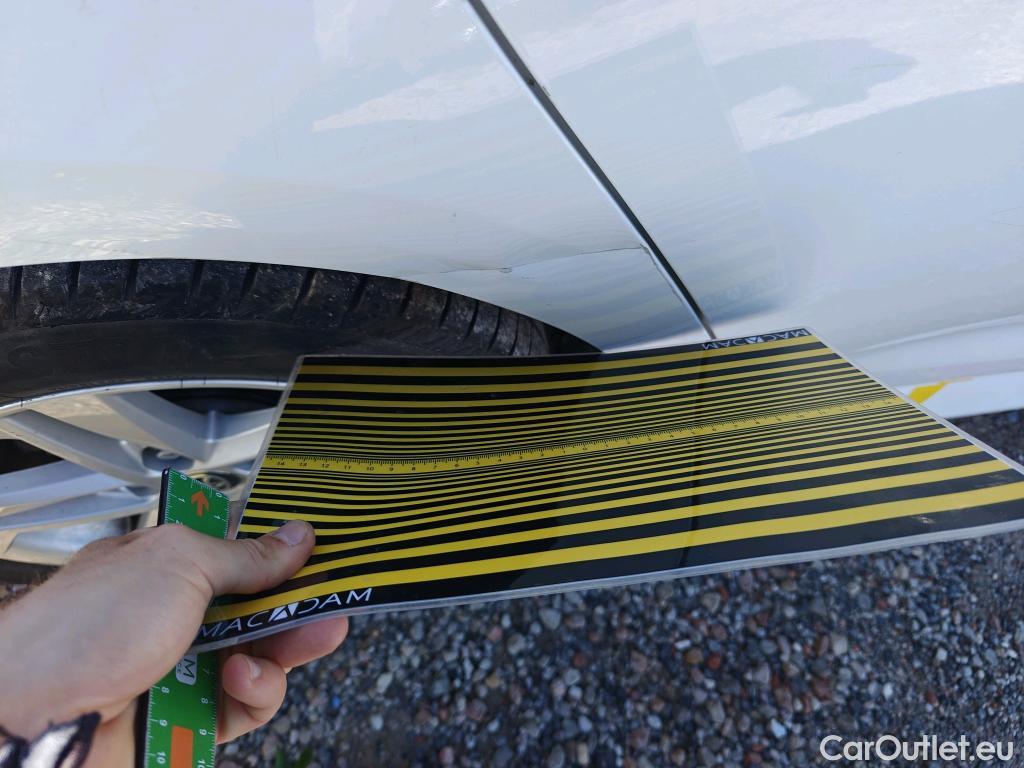  Toyota  Corolla TOYOTA  / 2019 / 5P / berlina con portón 1.8 125H BUSINESS PLUS E-CVT #5