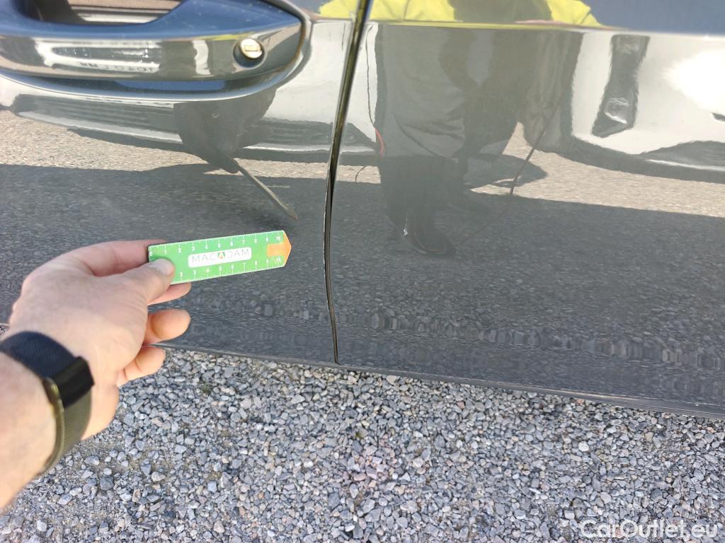  Volkswagen  Golf  VOLKSWAGEN / 2020 / 5P / familiar Life 1.0 eTSI 81kW (110CV) DSG Variant #12