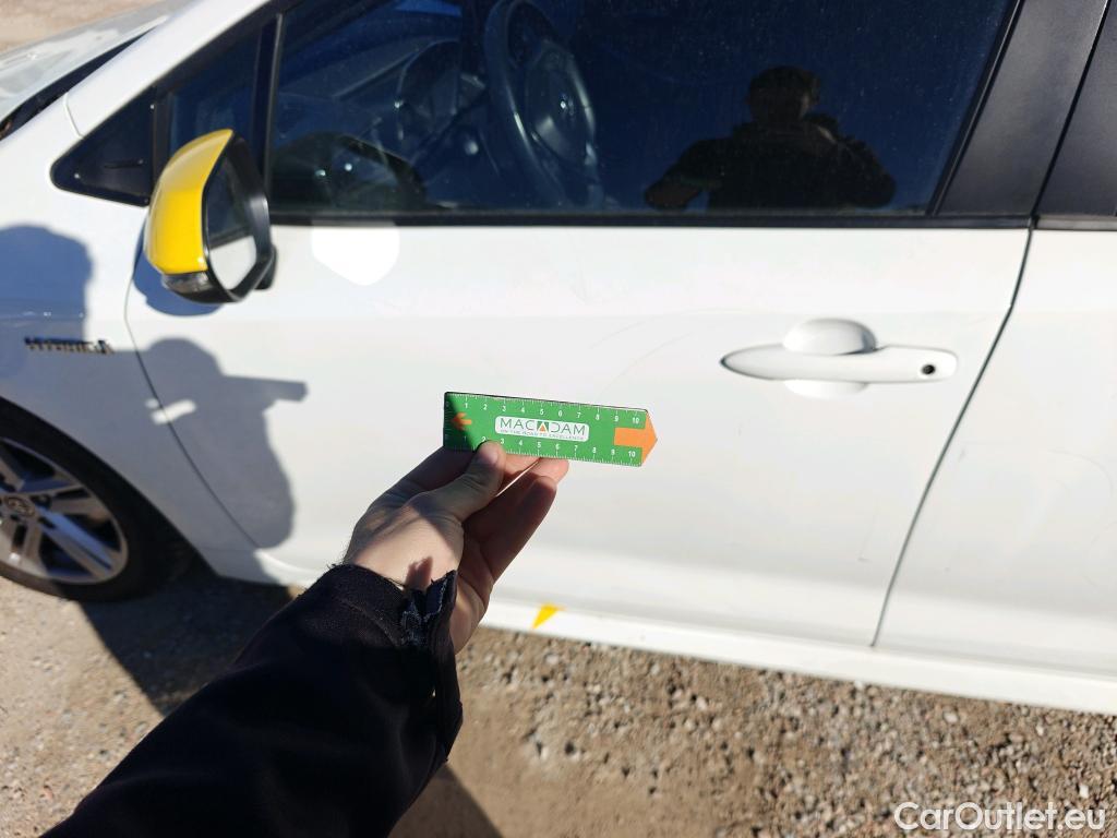  Toyota  Corolla TOYOTA  / 2019 / 5P / berlina con portón 1.8 125H BUSINESS PLUS E-CVT #18