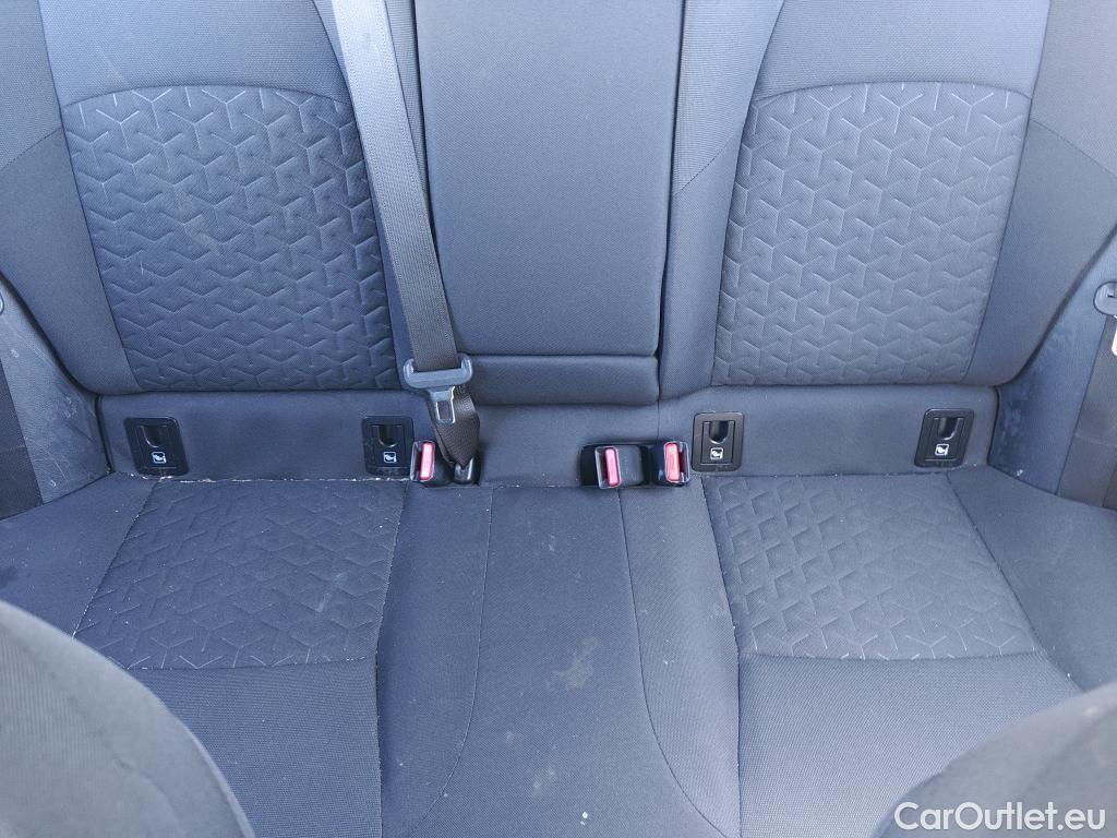  Toyota  Corolla TOYOTA  / 2019 / 5P / berlina con portón 1.8 125H BUSINESS PLUS E-CVT #21