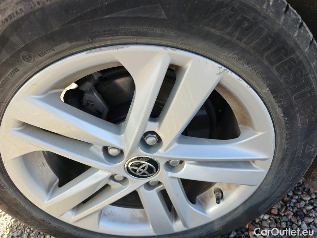  Toyota  Corolla TOYOTA  1.8 125H ACTIVE TECH E-CVT #16