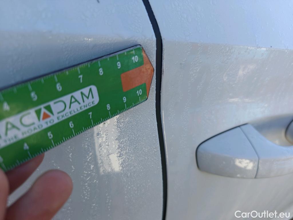  Skoda  KAMIQ SKODA  1.0 TSI 81kW (110CV) DSG Ambition #38