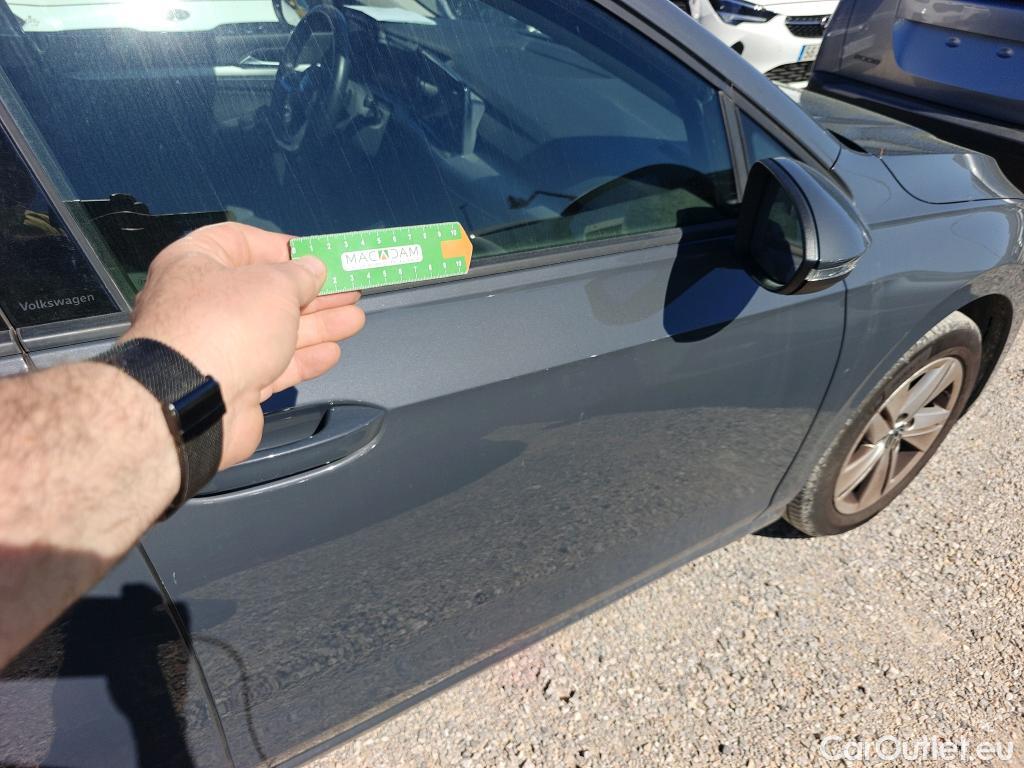  Volkswagen  Golf  VOLKSWAGEN / 2020 / 5P / familiar Life 1.0 eTSI 81kW (110CV) DSG Variant #13