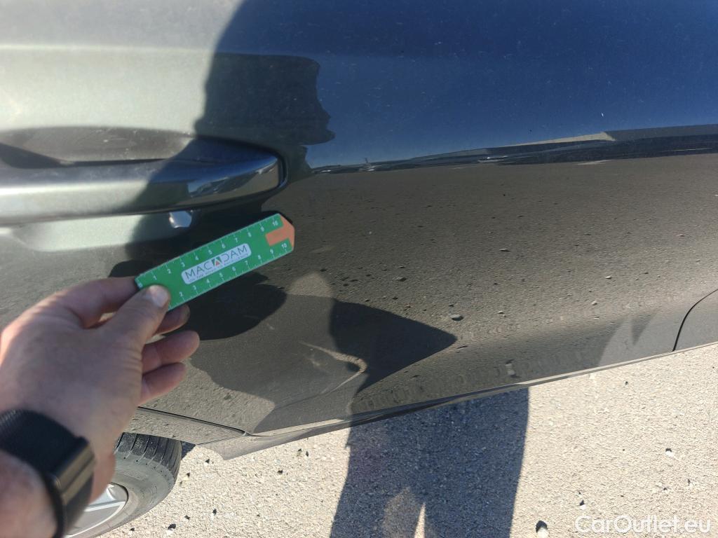  Volvo  V60 VOLVO  / 2018 / 5P / familiar 2.0 B4 (D) Momentum Auto #33