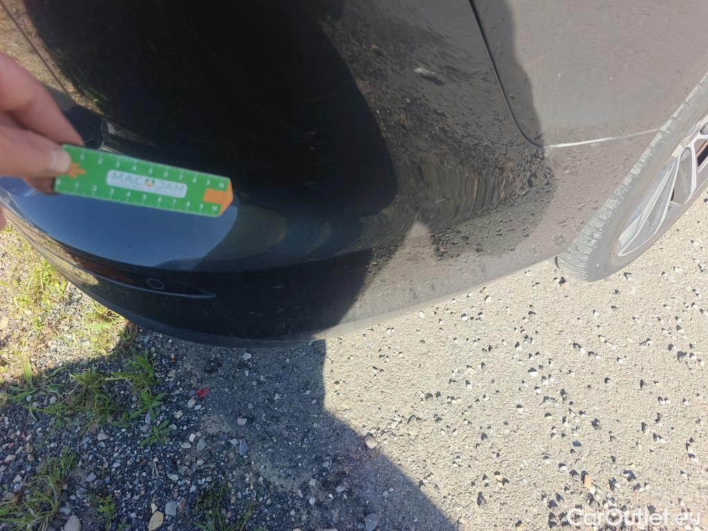  Volvo  V60 VOLVO  / 2018 / 5P / familiar 2.0 B4 (D) Momentum Auto #20