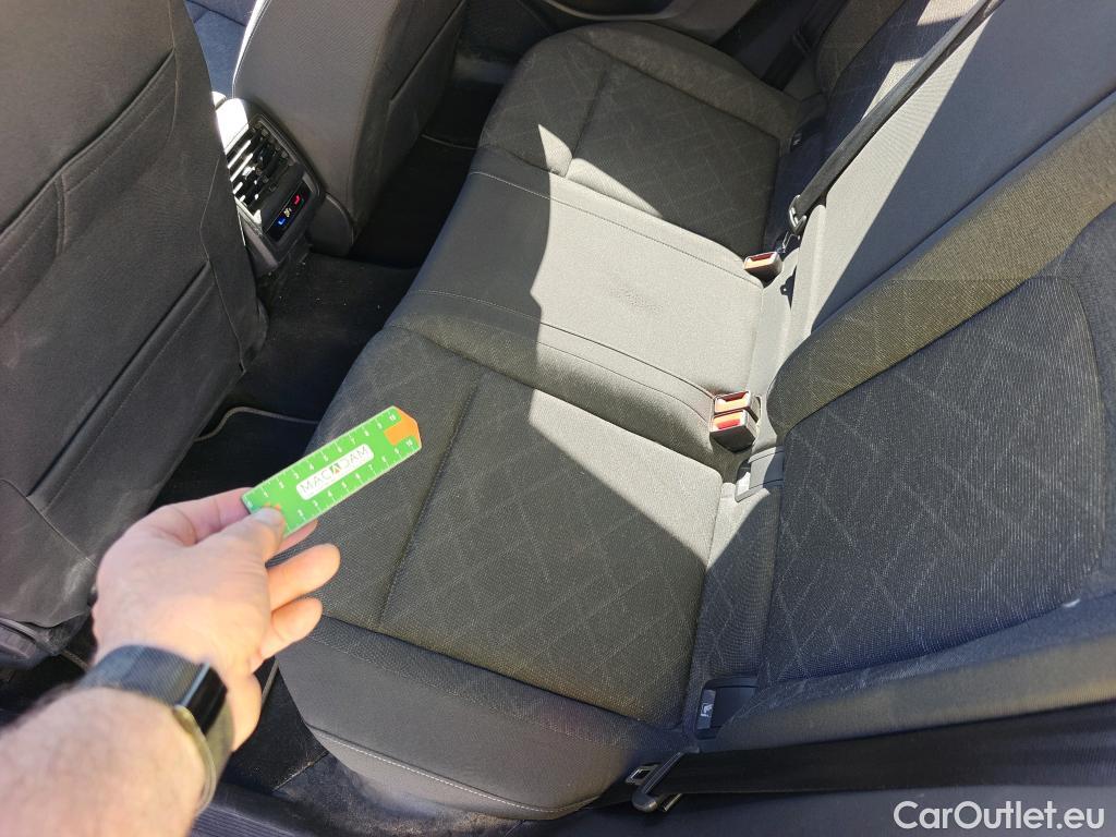  Volkswagen  Golf  VOLKSWAGEN / 2020 / 5P / familiar Life 1.0 eTSI 81kW (110CV) DSG Variant #16