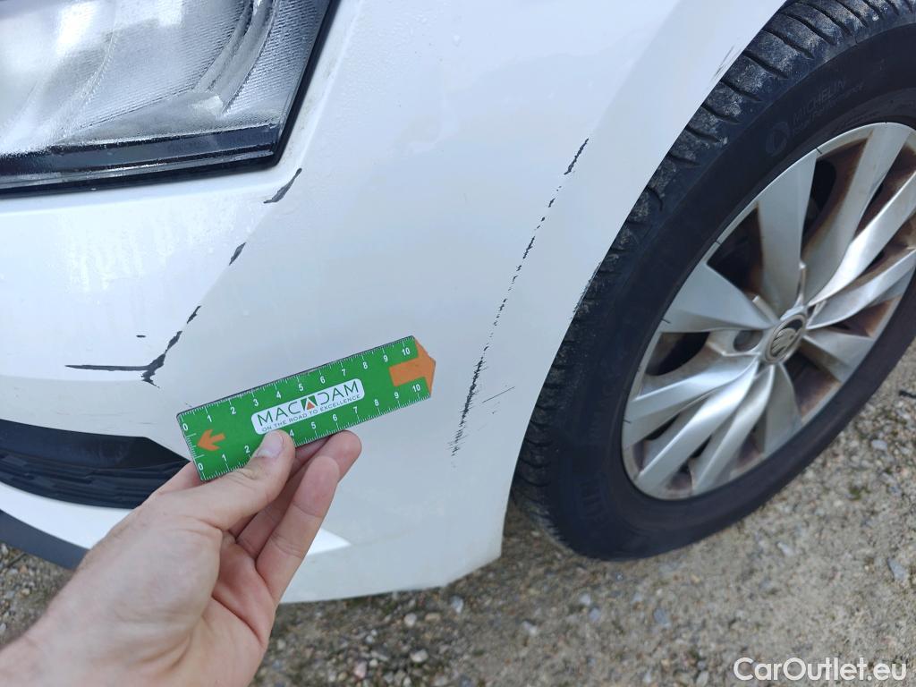  Skoda  KAMIQ SKODA  1.0 TSI 81kW (110CV) DSG Ambition #26