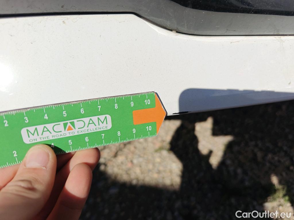  Toyota  Corolla TOYOTA  / 2019 / 5P / berlina con portón 1.8 125H BUSINESS PLUS E-CVT #65