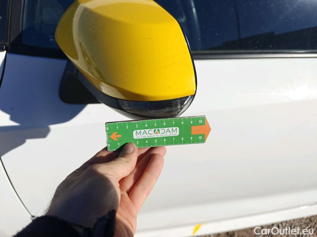  Toyota  Corolla TOYOTA  / 2019 / 5P / berlina con portón 1.8 125H BUSINESS PLUS E-CVT #60