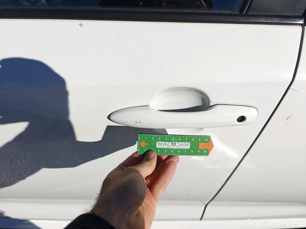  Toyota  Corolla TOYOTA  1.8 125H ACTIVE TECH E-CVT #41