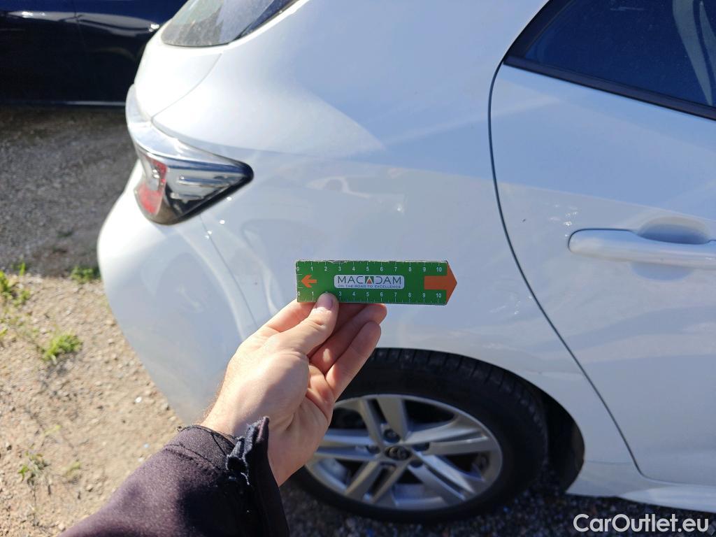  Toyota  Corolla TOYOTA  / 2019 / 5P / berlina con portón 1.8 125H BUSINESS PLUS E-CVT #4