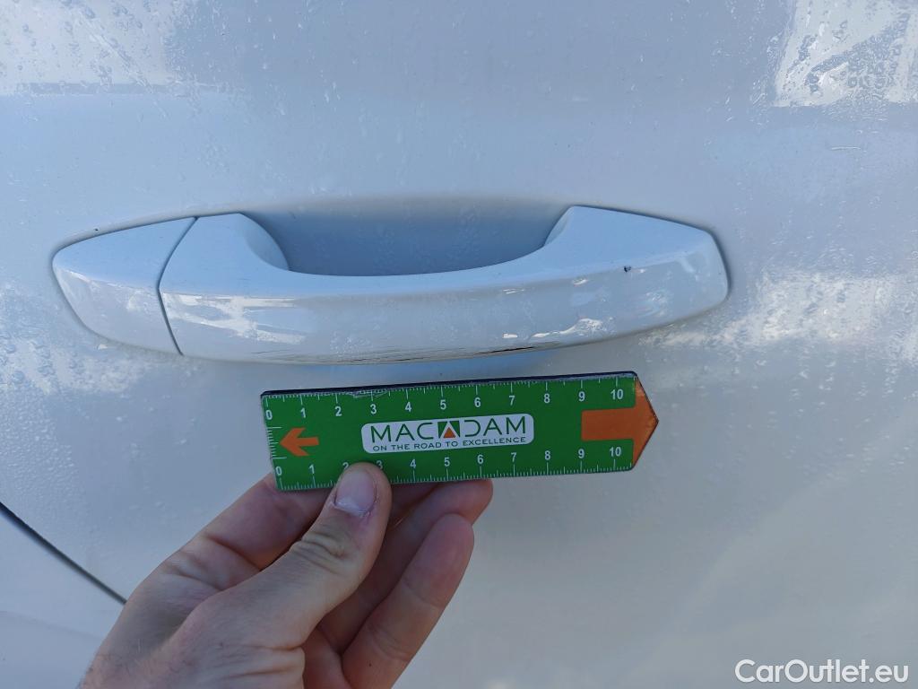  Skoda  KAMIQ SKODA  1.0 TSI 81kW (110CV) DSG Ambition #30