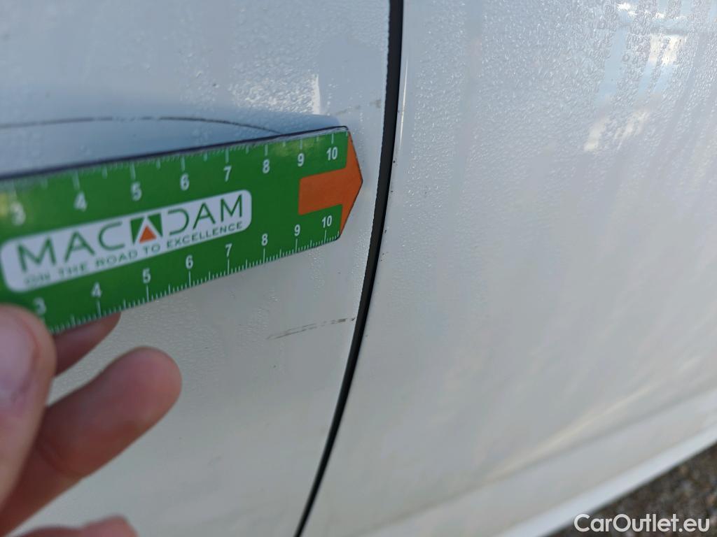  Skoda  KAMIQ SKODA  1.0 TSI 81kW (110CV) DSG Ambition #39