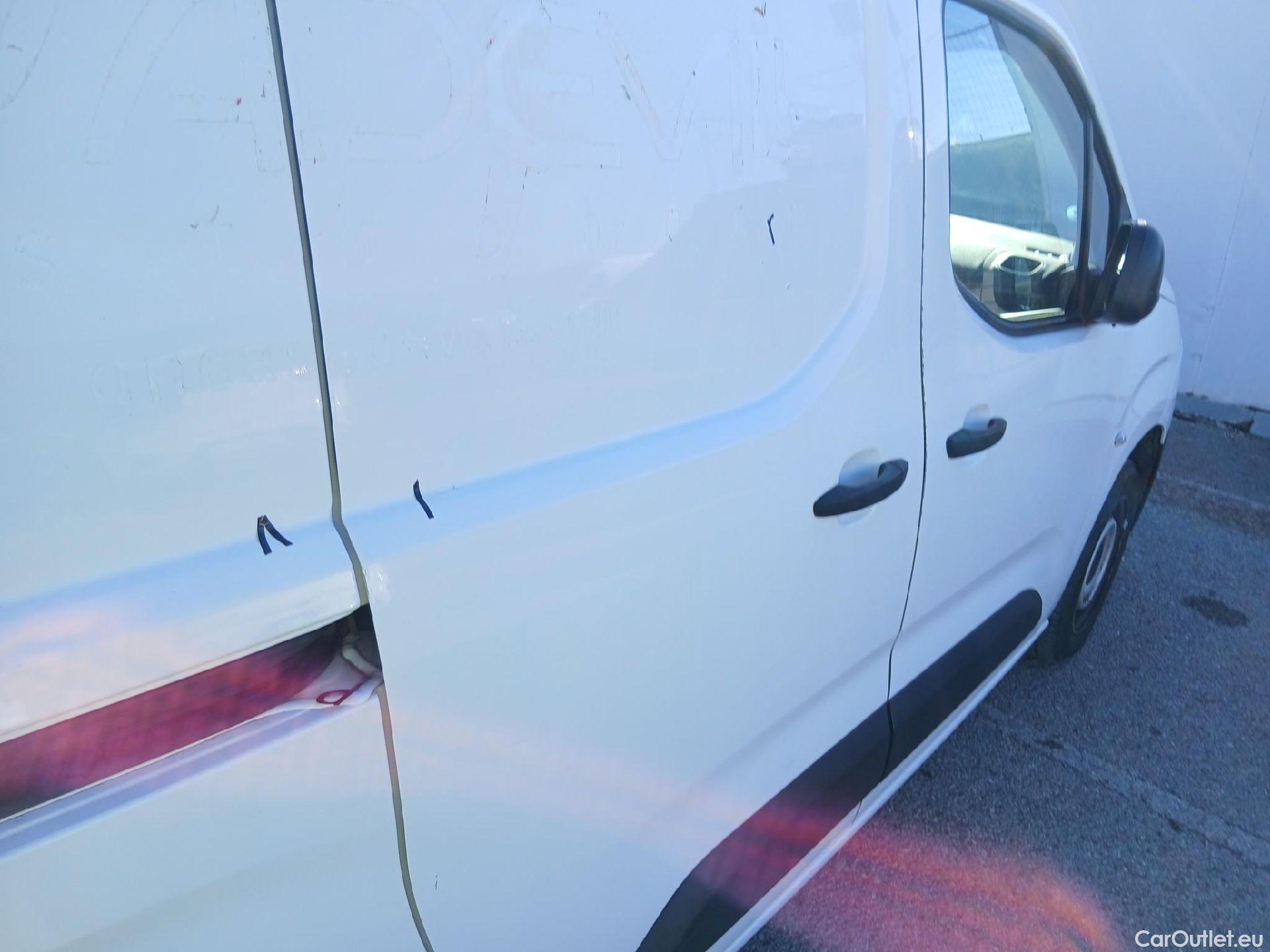  Citroen  Berlingo CITROEN  / 2018 / 3P / furgón derivado de turismo Talla M BlueHDi 100 CONTROL #19