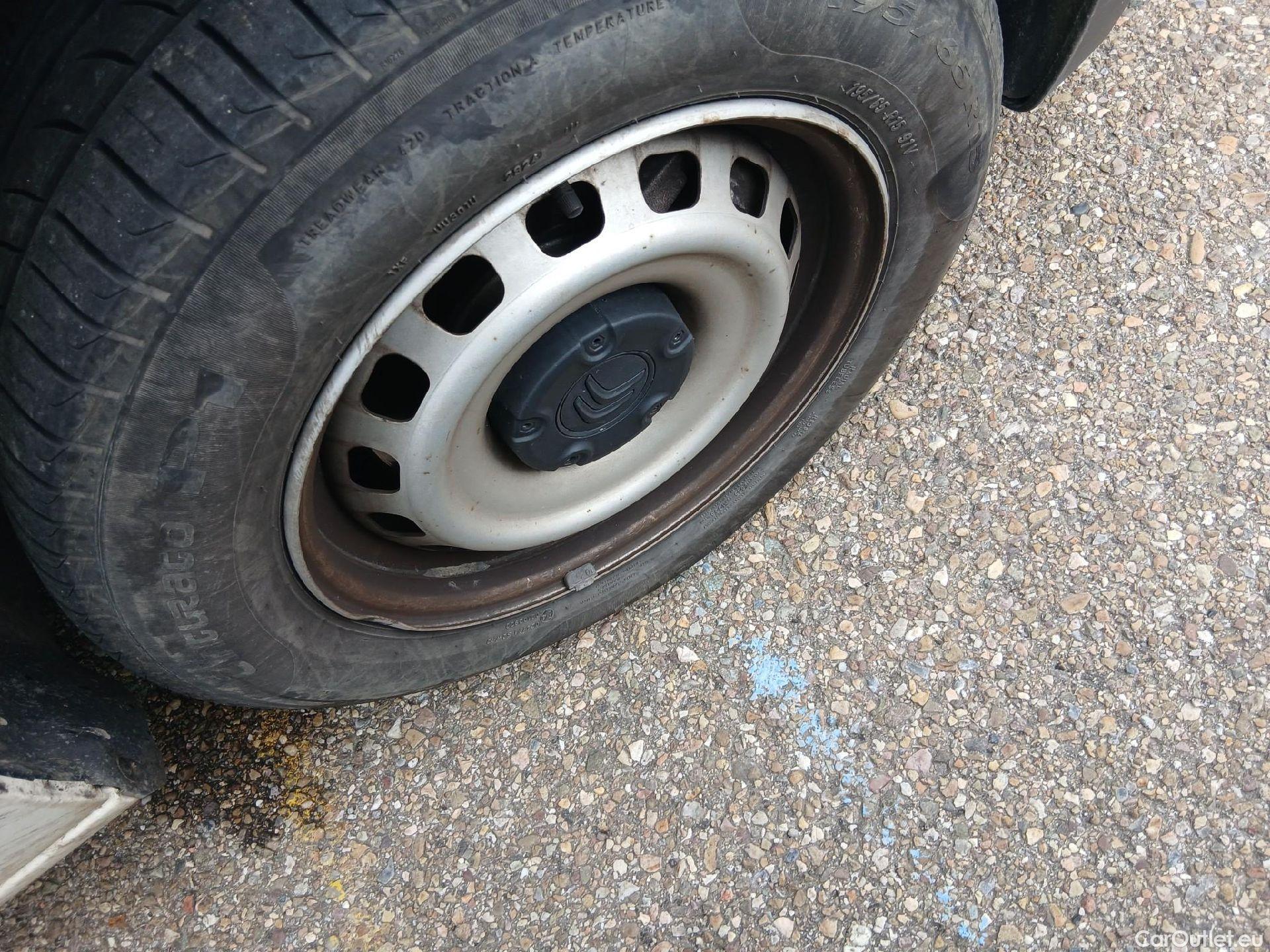  Citroen  Berlingo CITROEN  / 2018 / 3P / furgón derivado de turismo Talla M BlueHDi 100 CONTROL #38