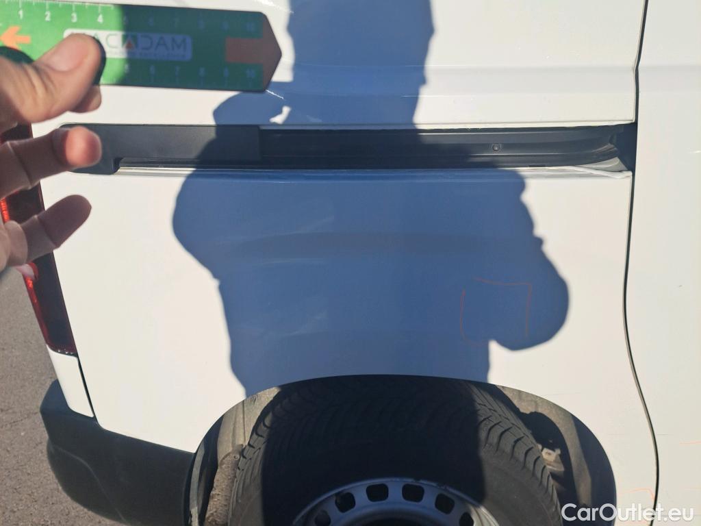  Citroen  Berlingo CITROEN  / 2018 / 3P / furgón derivado de turismo Talla M BlueHDi 100 CONTROL #9