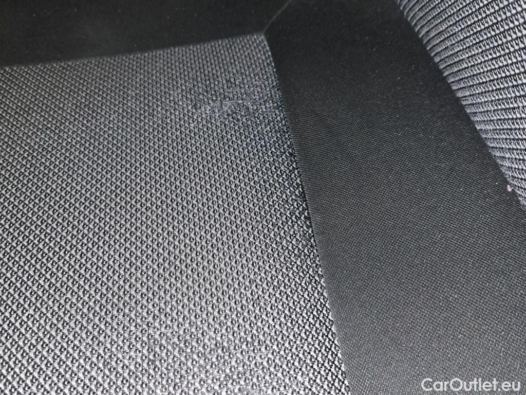  Fiat  Doblo FIAT Doblò Cargo/2015/4P/furgón derivado de turismo Cargo SX 1.3 Mjet 70 kW (95 CV) #28