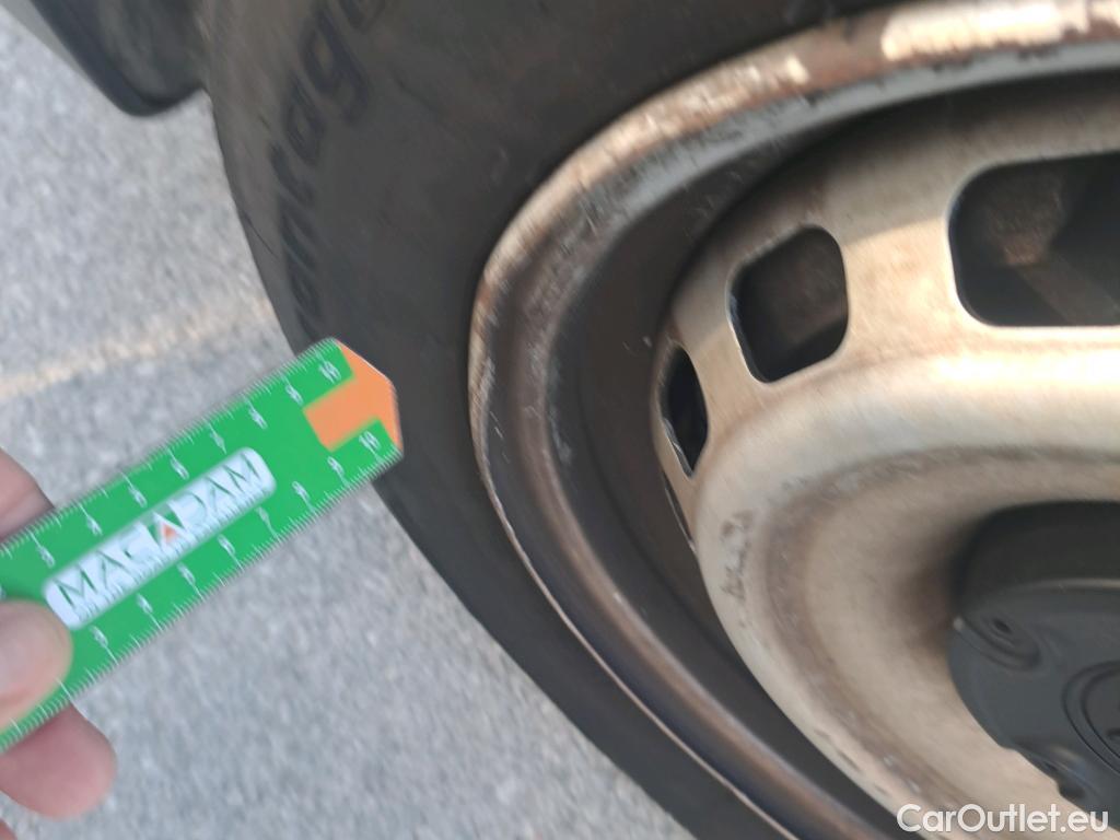  Citroen  Berlingo CITROEN  / 2018 / 3P / furgón derivado de turismo Talla M BlueHDi 100 CONTROL #46