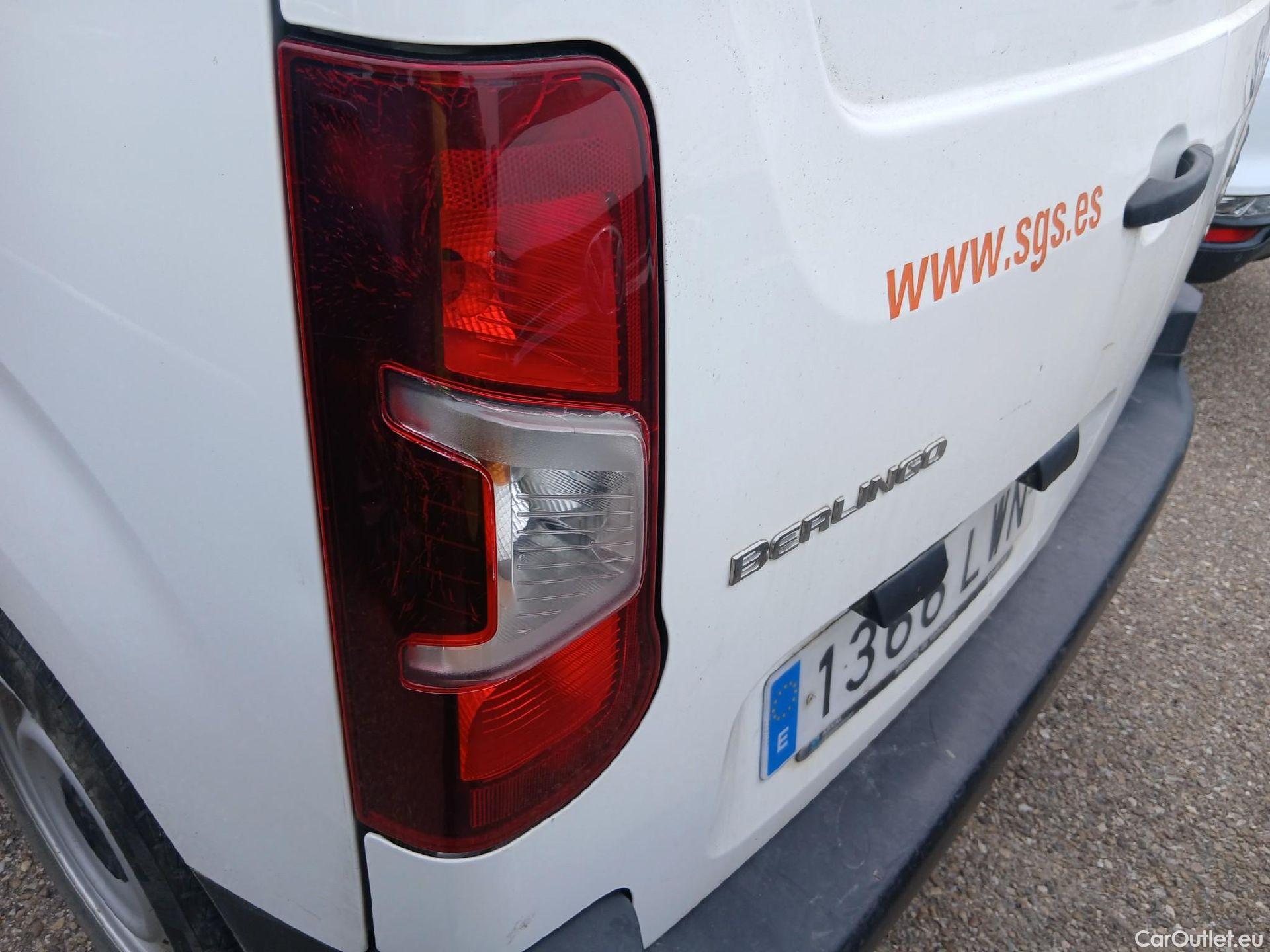  Citroen  Berlingo CITROEN  / 2018 / 3P / furgón derivado de turismo Talla M BlueHDi 100 CONTROL #23