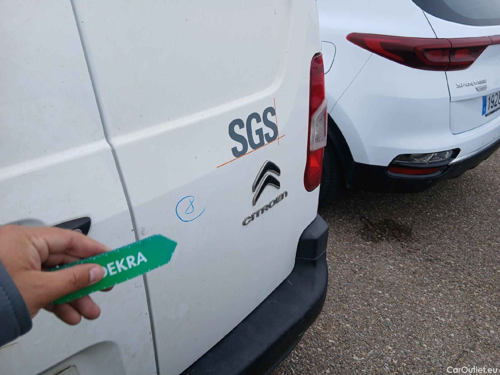  Citroen  Berlingo CITROEN  / 2018 / 3P / furgón derivado de turismo Talla M BlueHDi 100 CONTROL #26