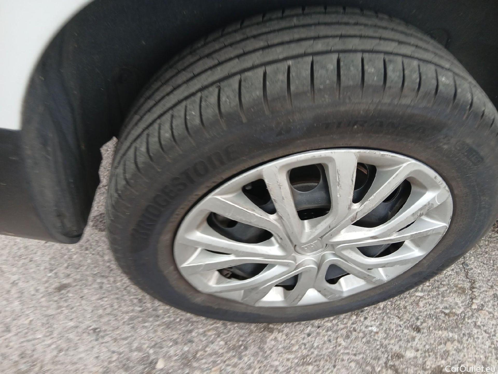  Land Rover  Discovery FIAT Doblò / 2022 / 5P / combi Combi (N1) BlueHDi 1.5 L 100CV (AC)  #36