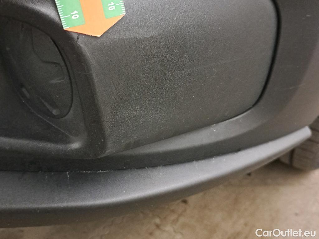  Fiat  Doblo FIAT Doblò Cargo/2015/4P/furgón derivado de turismo Cargo SX 1.3 Mjet 70 kW (95 CV) #14