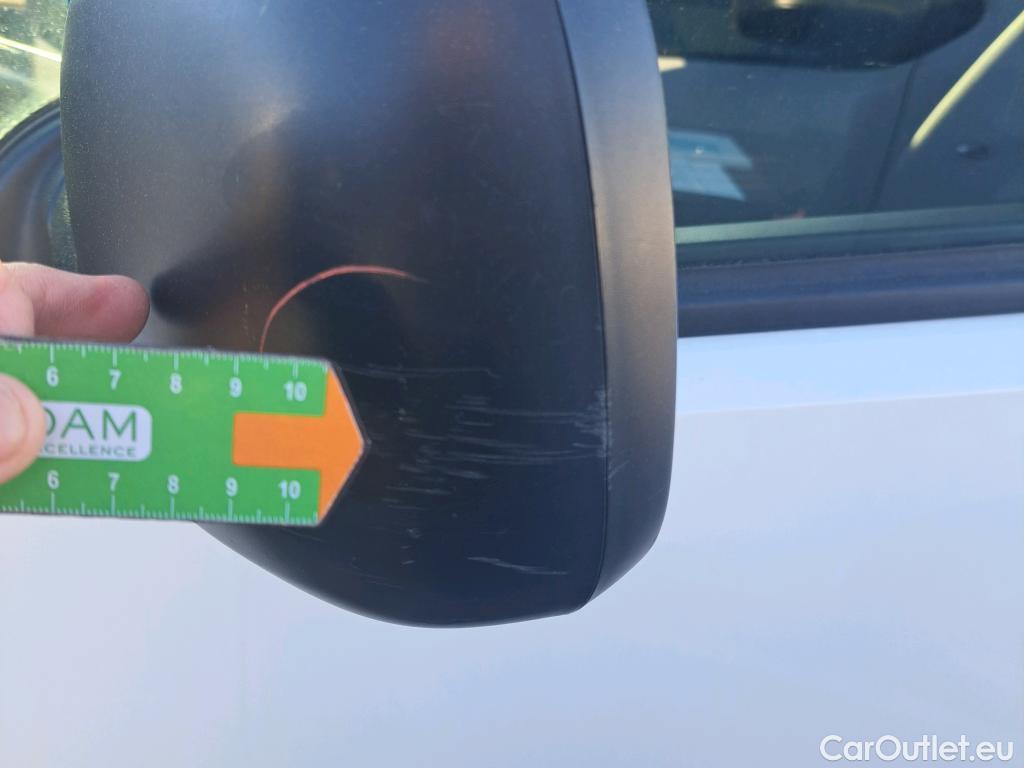  Citroen  Berlingo CITROEN  / 2018 / 3P / furgón derivado de turismo Talla M BlueHDi 100 CONTROL #50