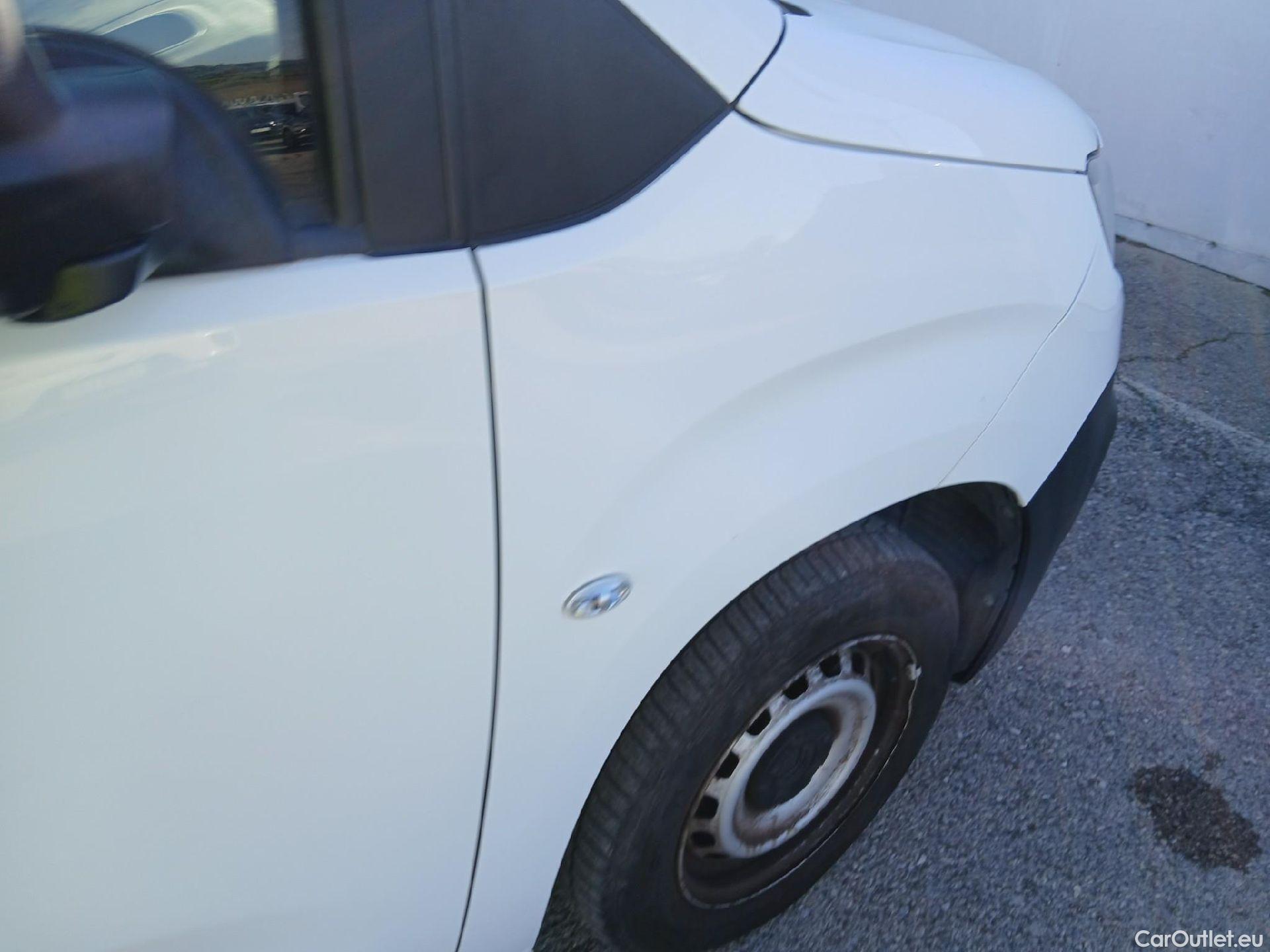  Citroen  Berlingo CITROEN  / 2018 / 3P / furgón derivado de turismo Talla M BlueHDi 100 CONTROL #26