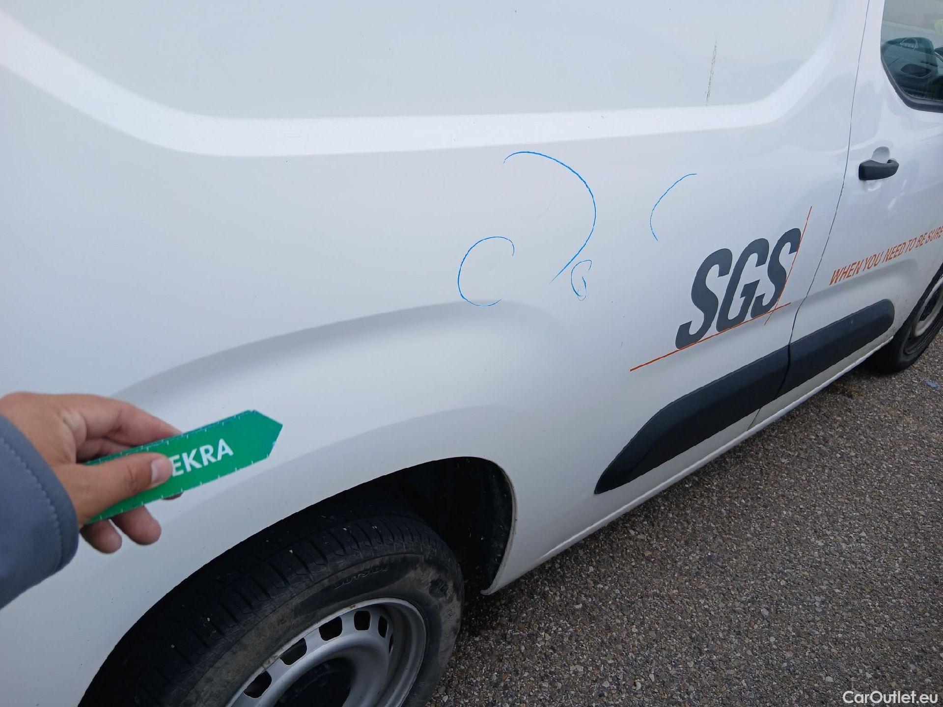  Citroen  Berlingo CITROEN  / 2018 / 3P / furgón derivado de turismo Talla M BlueHDi 100 CONTROL #31