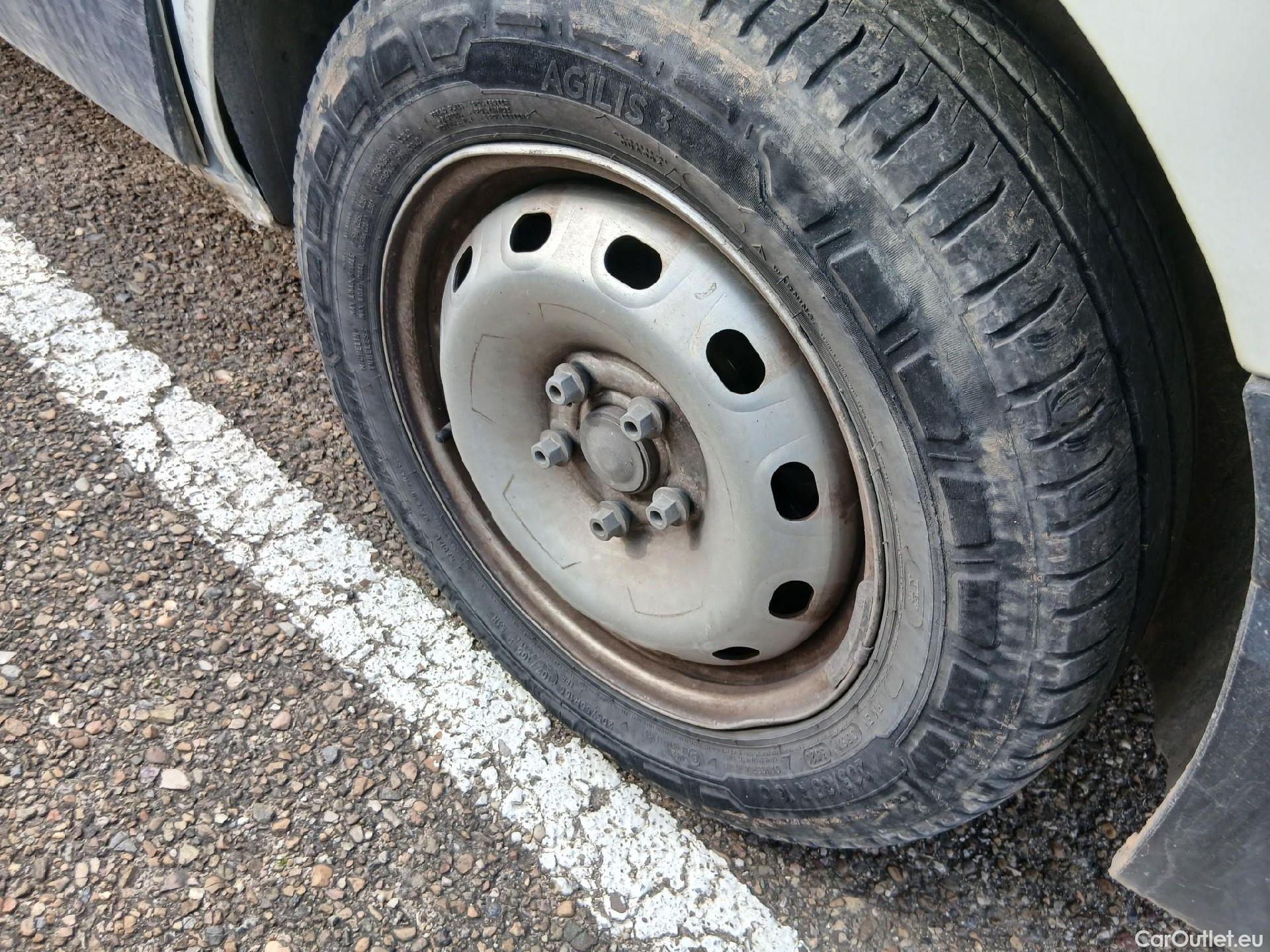  Fiat  Talento FIAT  / 2016 / 4P / furgón N1 1.2 Base Corto 1.6 MJet 88kW (120CV) #24